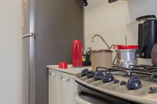 Cozinha de apartamento à venda com 2 quartos, 44m² em Jardim São Savério, São Paulo