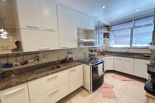 Cozinha de apartamento à venda com 4 quartos, 179m² em Cachambi, Rio de Janeiro