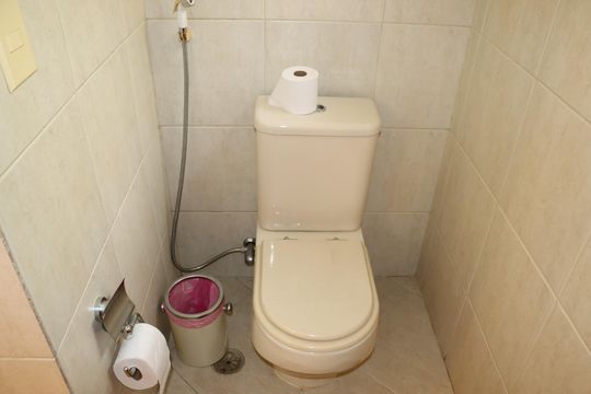 Casa de Condomínio para alugar com 6 quartos, 1200m² em Jardim Mediterraneo, Cotia