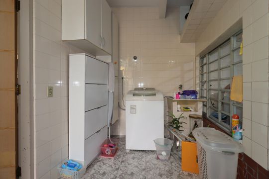 Edícula - Área de Serviço de casa à venda com 2 quartos, 147m² em Parque Central, Santo André