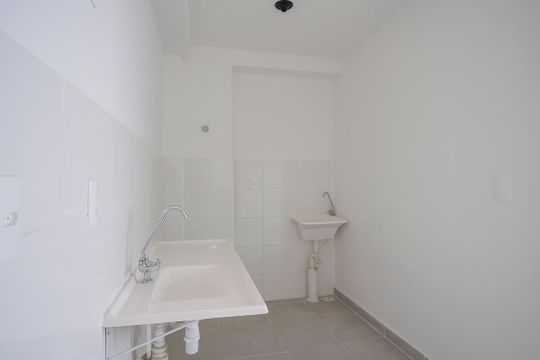 Cozinha de apartamento à venda com 2 quartos, 38m² em Vila Palmares, Santo André