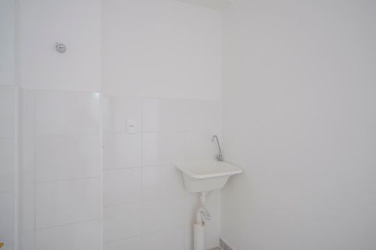 Área de serviço de apartamento à venda com 2 quartos, 38m² em Vila Palmares, Santo André