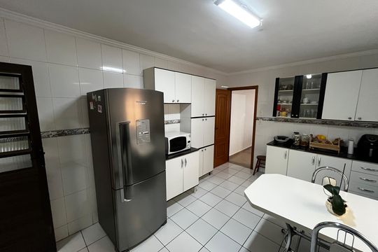 Cozinha de casa à venda com 3 quartos, 210m² em Parque Peruche, São Paulo
