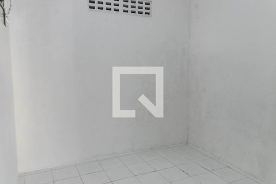 Casa de Condomínio para alugar com 3 quartos, 100m² em São Cristóvão, Salvador