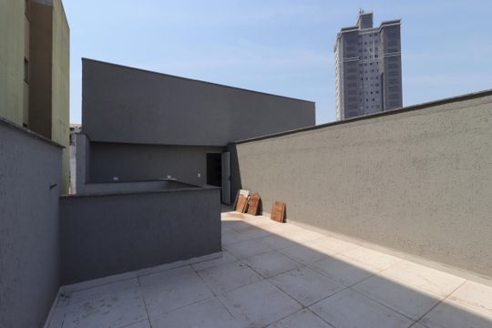 Quintal de apartamento à venda com 1 quarto, 80m² em Parque das Nações, Santo André