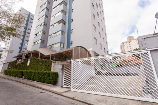 Fachada de apartamento à venda com 2 quartos, 65m² em Interlagos, São Paulo