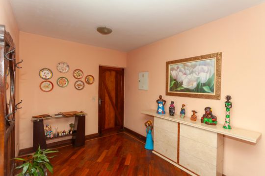 Entrada de apartamento à venda com 2 quartos, 65m² em Interlagos, São Paulo