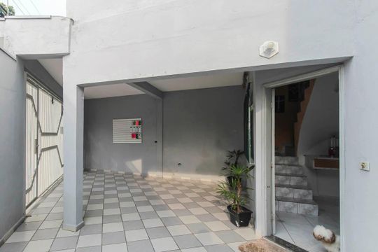 Garagem de casa à venda com 3 quartos, 150m² em Jardim Sapopemba, São Paulo