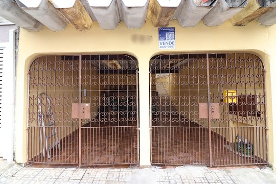 Fachada de casa à venda com 2 quartos, 140m² em Vila Alvinopolis, São Bernardo do Campo