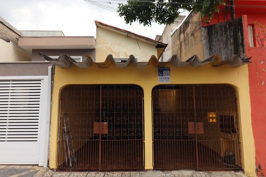 Fachada de casa à venda com 2 quartos, 140m² em Vila Alvinopolis, São Bernardo do Campo