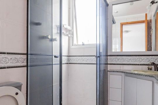 Banheiro de apartamento para alugar com 2 quartos, 65m² em Jardim da Saúde, São Paulo