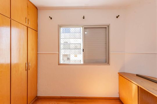 Quarto 2 de apartamento para alugar com 2 quartos, 65m² em Jardim da Saúde, São Paulo