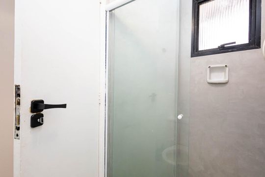 Banheiro de apartamento para alugar com 1 quarto, 30m² em Centro Histórico de São Paulo, São Paulo