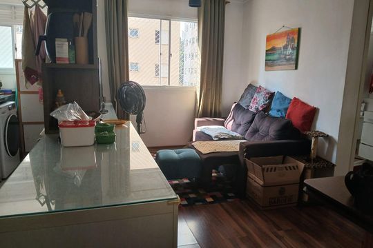 Sala  de apartamento à venda com 2 quartos, 52m² em Vila Sao Joao, Barueri