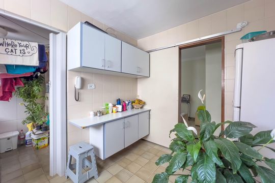 Cozinha de apartamento à venda com 3 quartos, 72m² em Vila Monumento, São Paulo