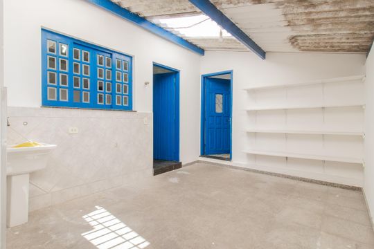 Área de Serviço de casa para alugar com 8 quartos, 300m² em Matriz, Mauá