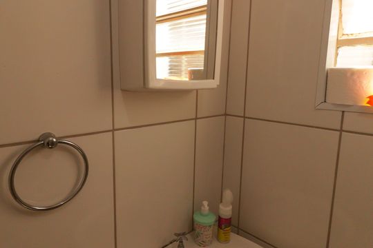 Banheiro Social de casa à venda com 1 quarto, 180m² em Vila Rio Branco, Jundiaí