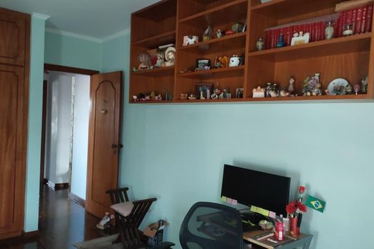 Quarto 1 de casa à venda com 3 quartos, 300m² em Alphaville, Santana de Parnaíba