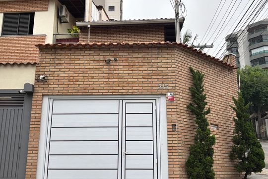 Fachada de casa à venda com 3 quartos, 132m² em Vila da Saúde, São Paulo