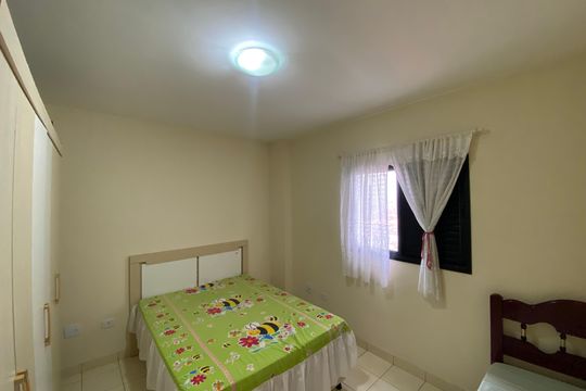 Quarto 1 de apartamento para alugar com 2 quartos, 65m² em Guilhermina, Praia Grande
