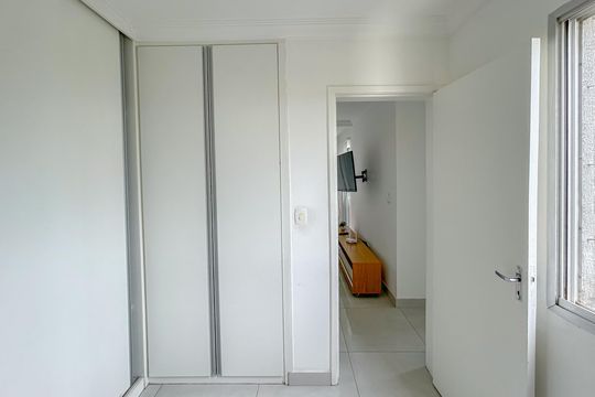 Apartamento à venda com 2 quartos, 60m² em Santa Monica, Belo Horizonte