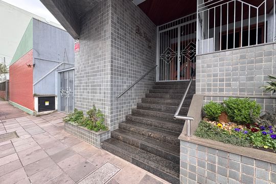 Fachada de apartamento para alugar com 2 quartos, 60m² em Centro, São Leopoldo