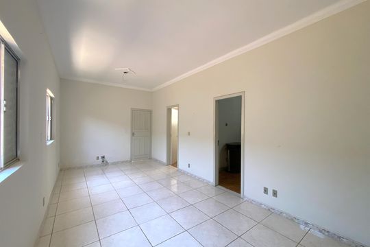 Sala de casa para alugar com 3 quartos, 360m² em Renascença, Belo Horizonte