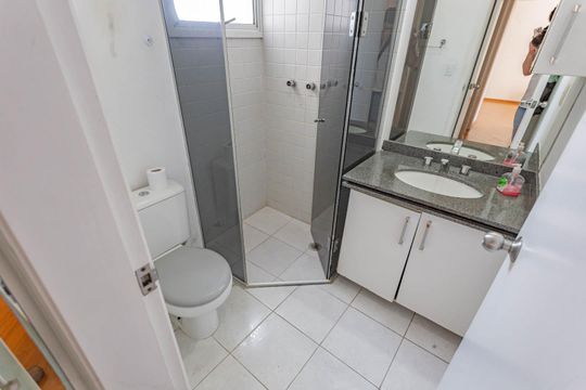 Banheiro da Suíte de apartamento à venda com 3 quartos, 74m² em Vila Vermelha, São Paulo