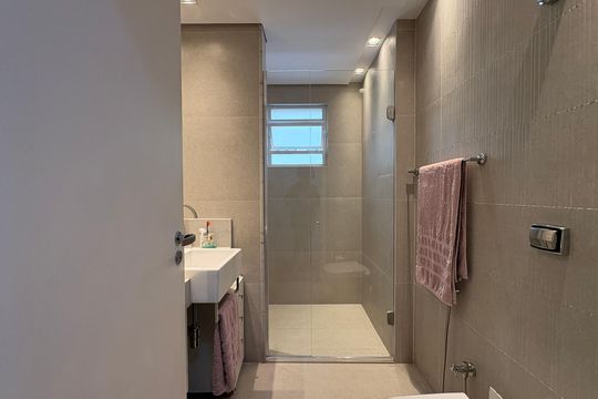 Banheiro 1 de apartamento à venda com 3 quartos, 97m² em Jardim Bela Vista, Santo André