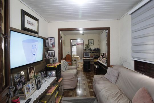 Casa à venda com 2 quartos, 65m² em Santa Rosa de Lima, Porto Alegre
