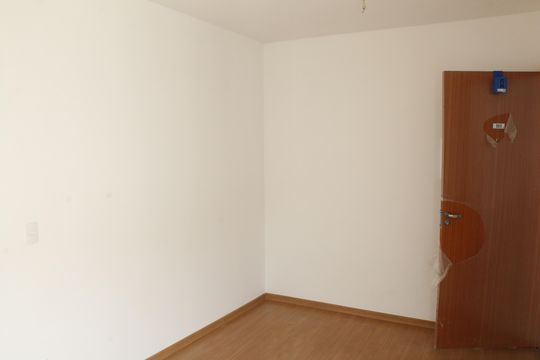 Sala de apartamento para alugar com 2 quartos, 48m² em Jardim Alvorada, Nova Iguaçu