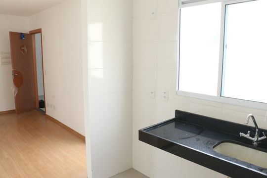 Cozinha de apartamento para alugar com 2 quartos, 48m² em Jardim Alvorada, Nova Iguaçu
