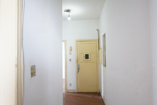 Corredor de apartamento para alugar com 3 quartos, 116m² em Brás, São Paulo