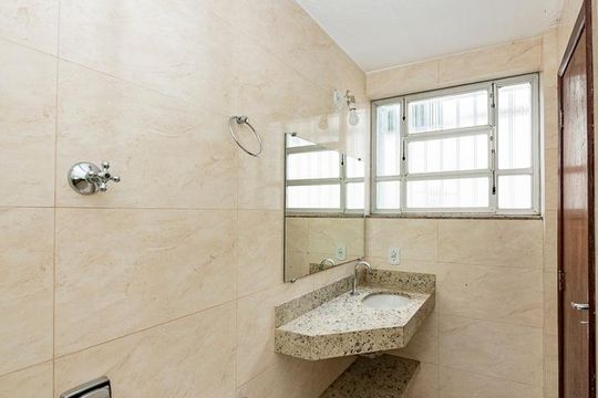 Banheiro da Suíte de apartamento à venda com 3 quartos, 115m² em Alto Caiçaras, Belo Horizonte