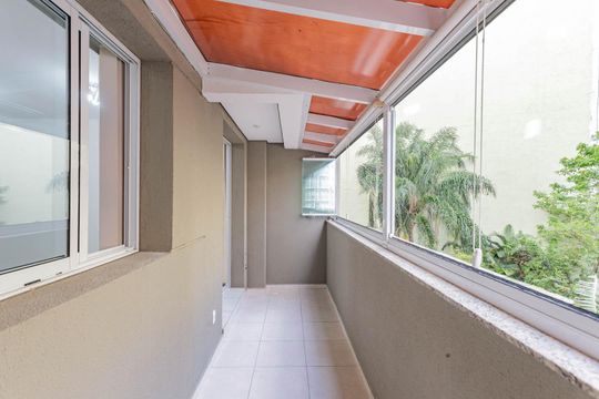 Varanda de kitnet/studio à venda com 1 quarto, 32m² em Aclimação, São Paulo