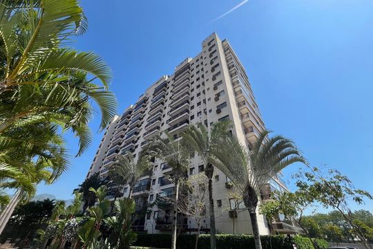 Fachada de apartamento à venda com 2 quartos, 64m² em Jacarepaguá, Rio de Janeiro