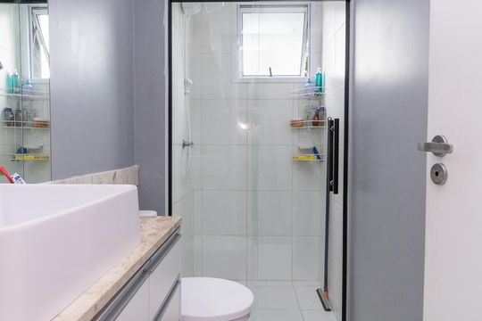 Banheiro de apartamento à venda com 2 quartos, 36m² em Vila Ré, São Paulo