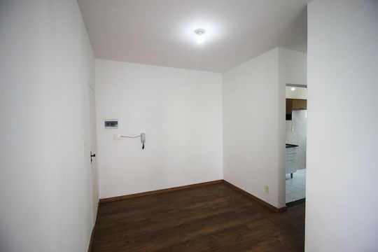 Sala de apartamento para alugar com 2 quartos, 50m² em Jardim Simus, Sorocaba