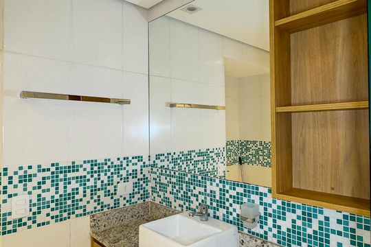 Banheiro da Suíte 2 de casa à venda com 3 quartos, 220m² em Cidade Monções, São Paulo