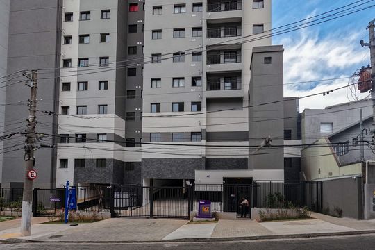 Fachada de apartamento para alugar com 2 quartos, 44m² em Vila Albertina, São Paulo