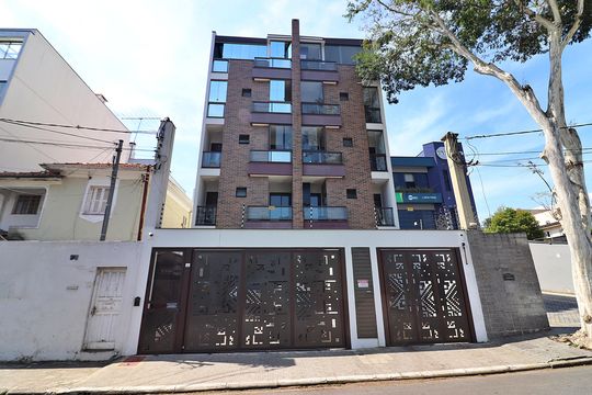 Fachada de casa de condomínio à venda com 3 quartos, 106m² em Nova Petrópolis, São Bernardo do Campo