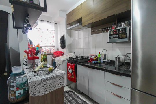 Cozinha de apartamento à venda com 2 quartos, 50m² em Vila Metalúrgica, São Paulo