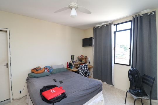 Suíte 1 de casa para alugar com 3 quartos, 90m² em Jardim Carioca, Rio de Janeiro