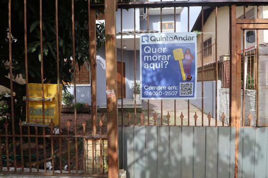 Placa de casa à venda com 5 quartos, 350m² em Nossa Senhora das Gracas, Canoas