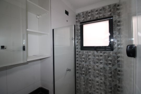 Banheiro Social de apartamento à venda com 1 quarto, 26m² em Vila Pauliceia, São Paulo