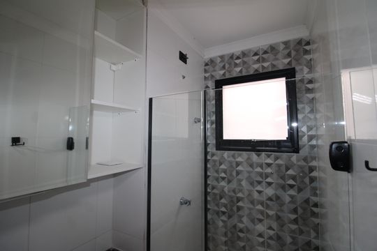 Banheiro Social de apartamento à venda com 1 quarto, 26m² em Vila Pauliceia, São Paulo
