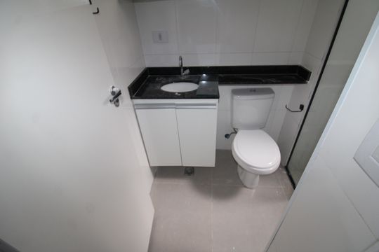 Banheiro Social de apartamento à venda com 1 quarto, 26m² em Vila Pauliceia, São Paulo