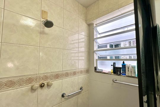 Banheiro de apartamento à venda com 3 quartos, 86m² em Ipanema, Rio de Janeiro