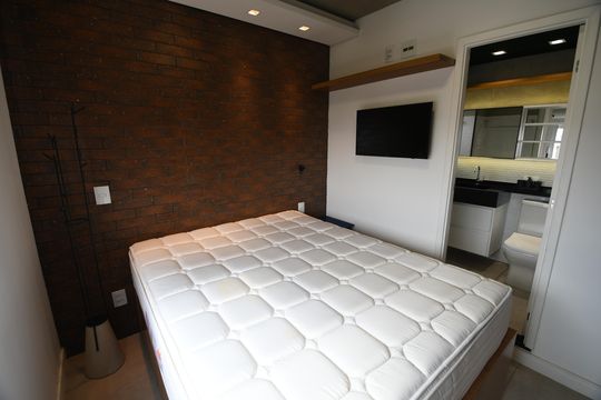 Quarto Suíte de apartamento para alugar com 1 quarto, 50m² em Cambuí, Campinas
