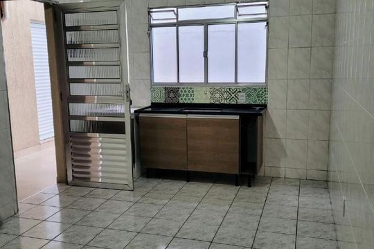 Casa à venda com 5 quartos, 240m² em Jardim Santo Antônio, Santo André